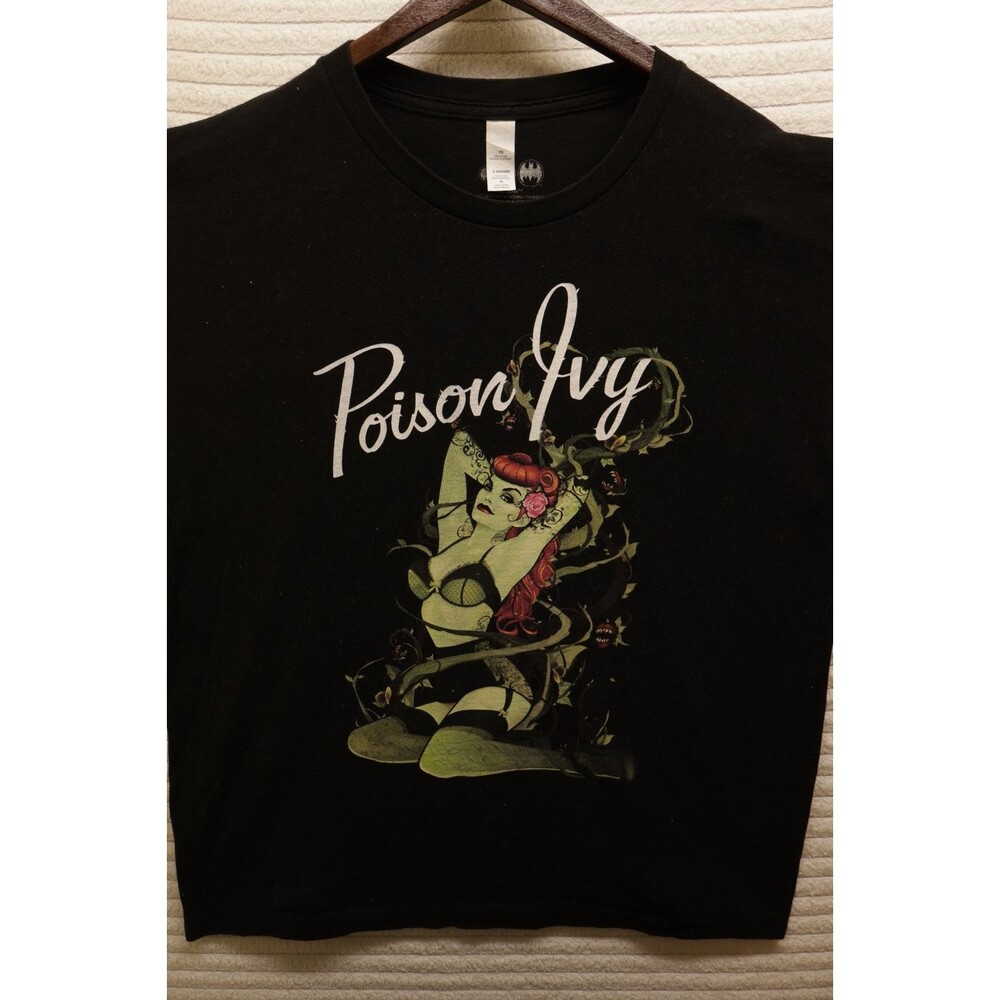 DC Comics Women's Small T-shirt Black Poison Ivy Graphic SIze XL Pin Up Style